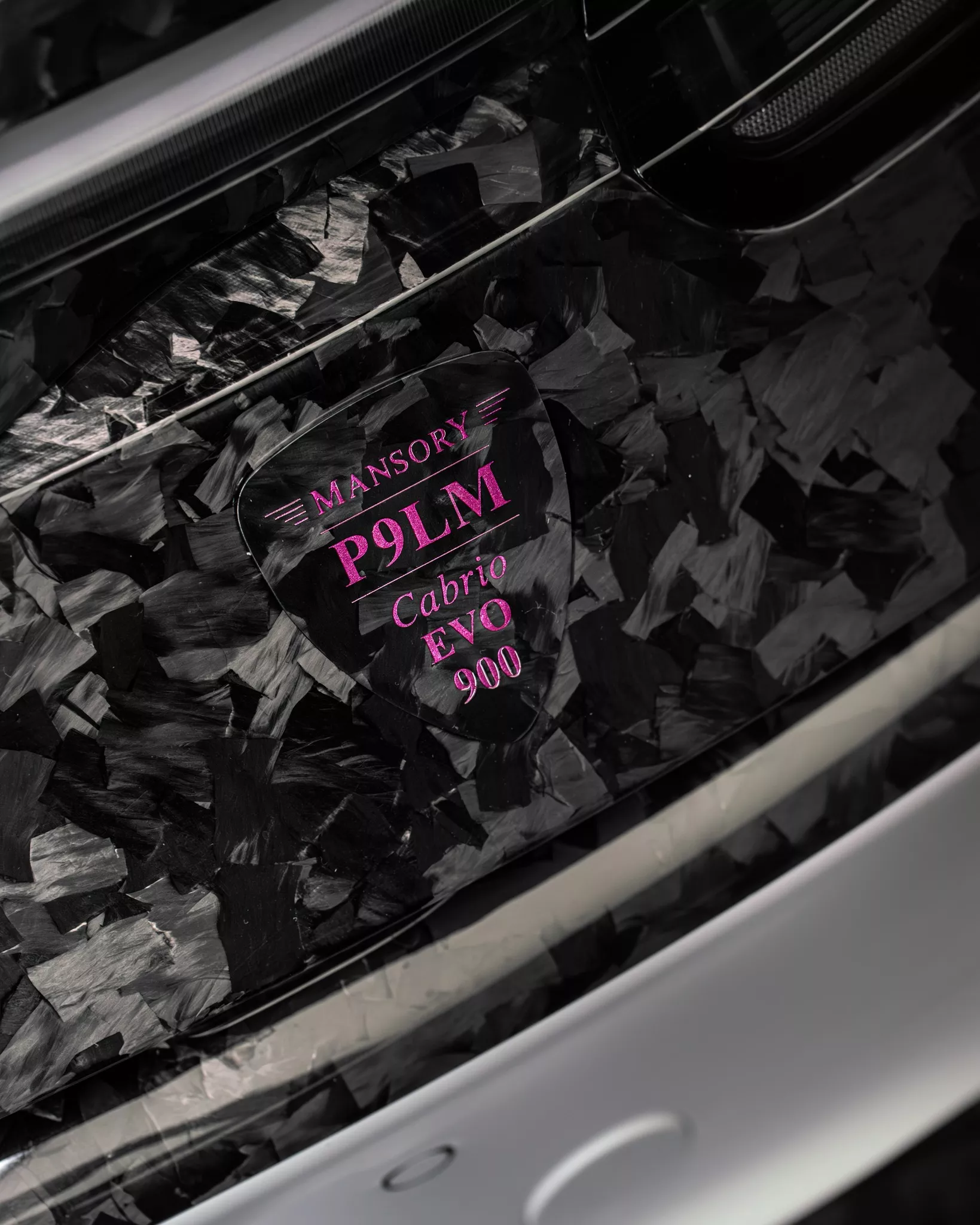 Mansory P9LM Evo 900